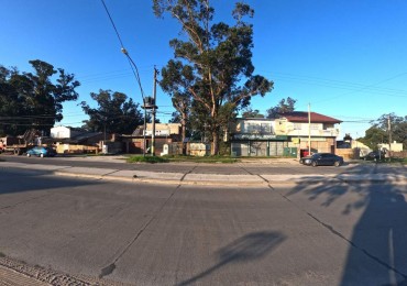 Lote con Edificacion y Loza
